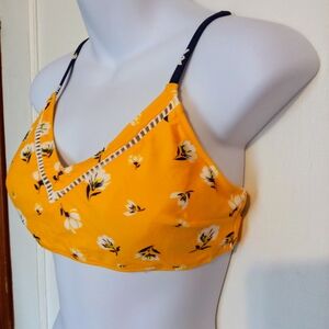🛍️ BUNDLE ONLY 🛍️Floral Yellow Bikini Top